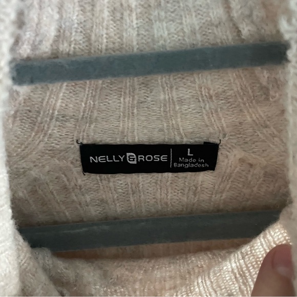 Elegant Long Sleeve Ribbed Dress in Cream - Picture 6 of 6